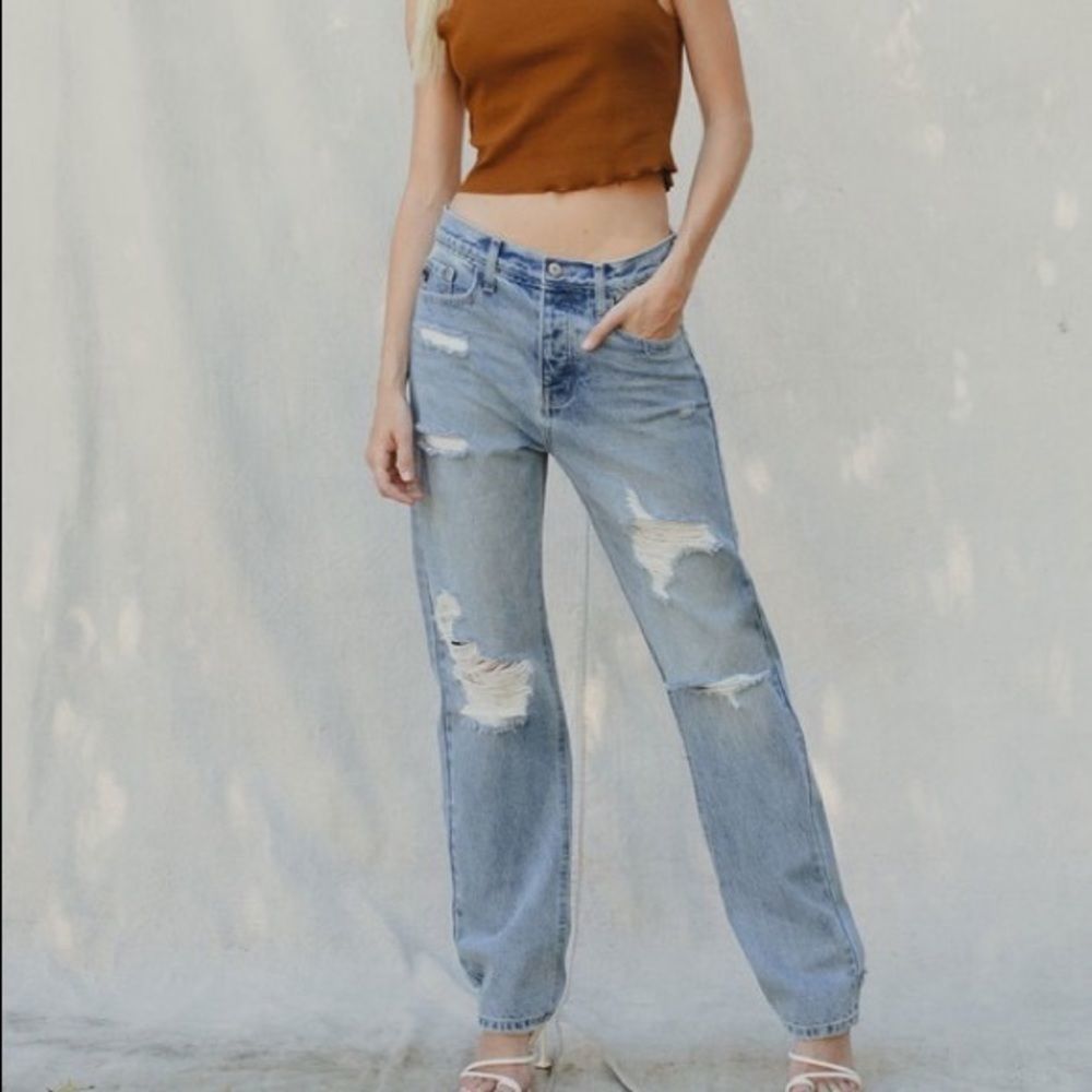 ✨Kancan High Rise Button Closure Distressed Boyfriend Jeans New NWT